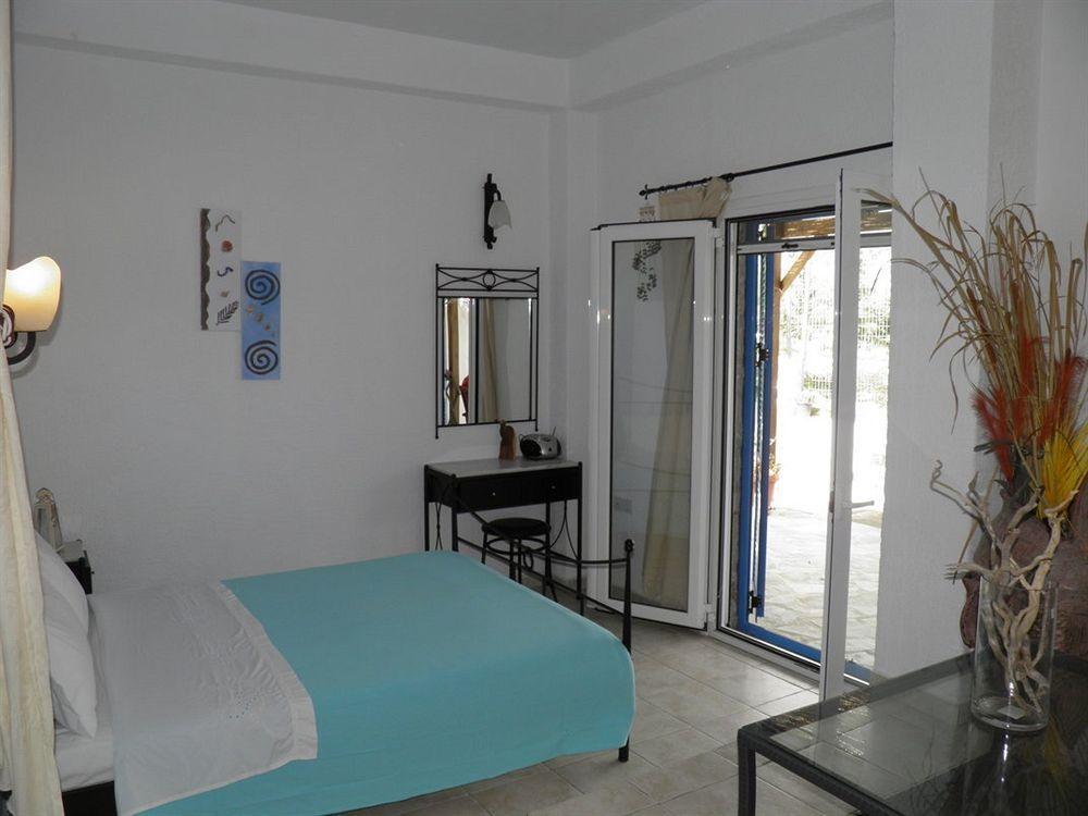 Agnanti Beach Apartments Archangelos  Exterior photo